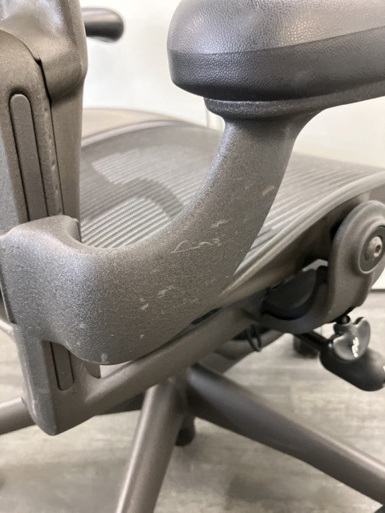 HermanMiller（ハーマンミラー）アーロンチェア 固定肘付アーロンチェア 商品画像10