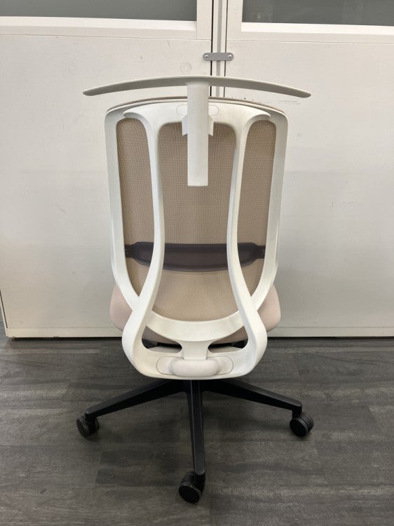 ウチダ（内田洋行）リーフレクシリーズ リーフレクチェア 商品画像4