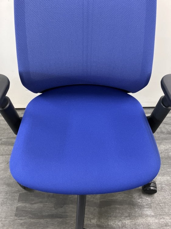 ウチダ（内田洋行）ニンバスチェア 可動肘付ニンバスチェア 商品画像9