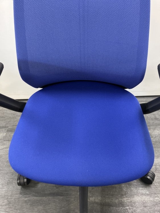 ウチダ（内田洋行）ニンバスチェア 固定肘付ニンバスチェア 商品画像9
