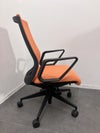 ウチダ（内田洋行）セレッツァ（Sellezza）チェア 固定肘付セレッツァチェア 商品画像3