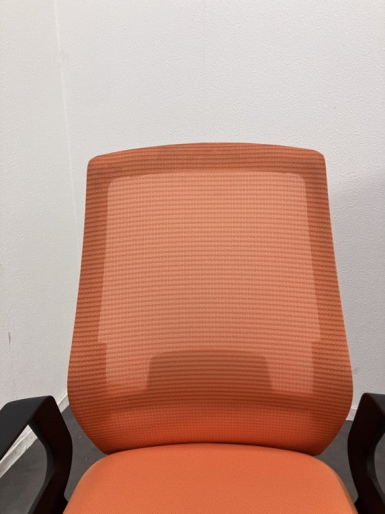 ウチダ（内田洋行）セレッツァ（Sellezza）チェア 固定肘付セレッツァチェア 商品画像5