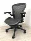 HermanMiller（ハーマンミラー）アーロンチェア 可動肘付アーロンチェア 商品画像1