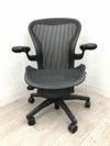 HermanMiller（ハーマンミラー）アーロンチェア 可動肘付アーロンチェア 商品画像2