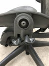 HermanMiller（ハーマンミラー）アーロンチェア 可動肘付アーロンチェア 商品画像11