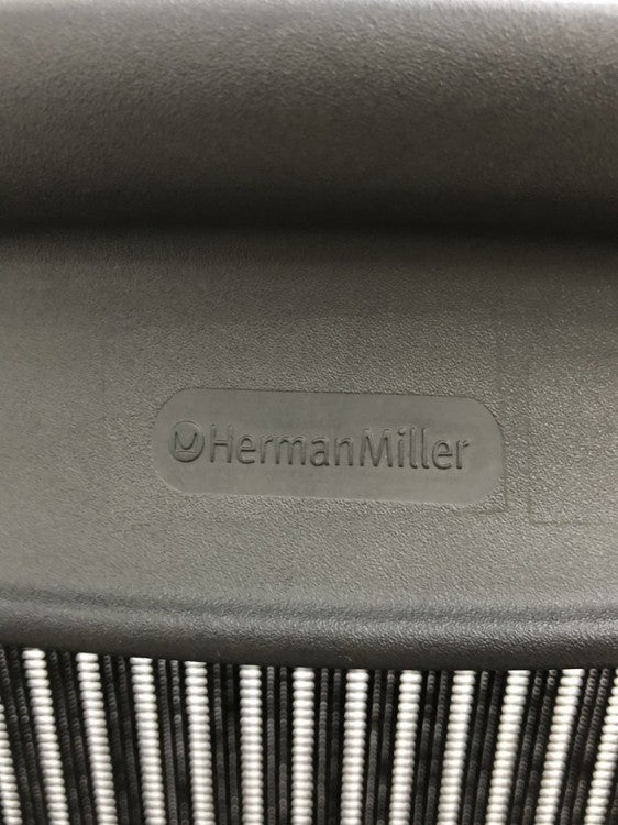HermanMiller（ハーマンミラー）アーロンチェア 可動肘付アーロンチェア 商品画像17