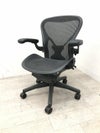 HermanMiller（ハーマンミラー）アーロンチェア 可動肘付アーロンチェア 商品画像1