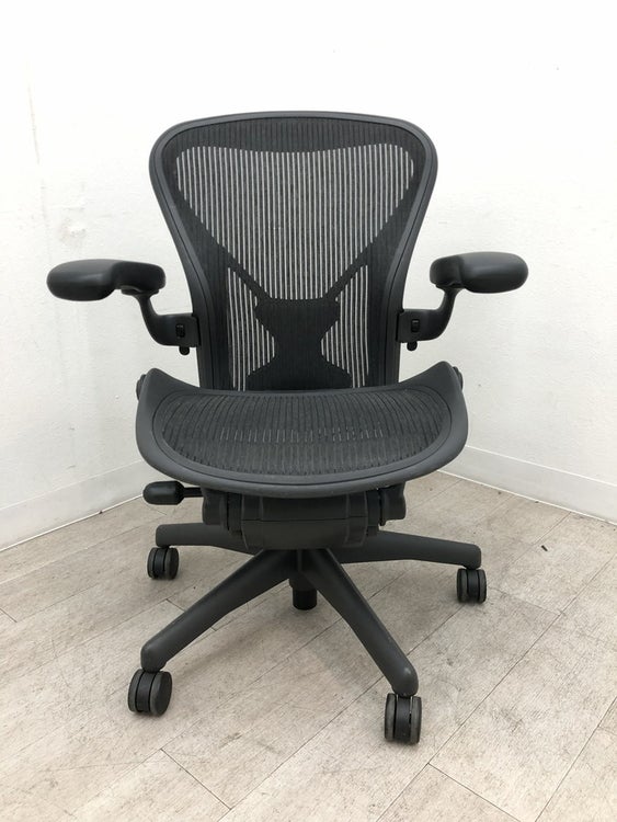 HermanMiller（ハーマンミラー）アーロンチェア 可動肘付アーロンチェア 商品画像2