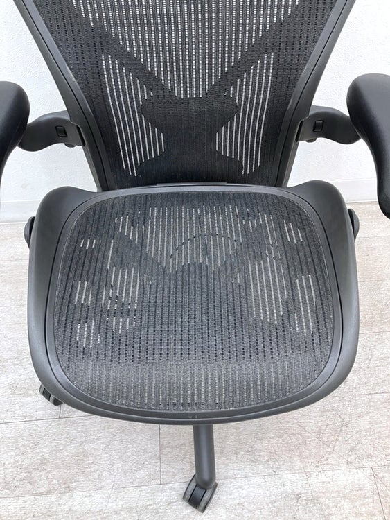 HermanMiller（ハーマンミラー）アーロンチェア 可動肘付アーロンチェア 商品画像7