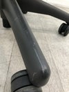 HermanMiller（ハーマンミラー）アーロンチェア 可動肘付アーロンチェア 商品画像9