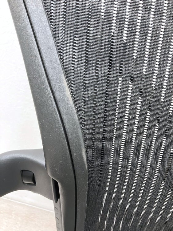 HermanMiller（ハーマンミラー）アーロンチェア 可動肘付アーロンチェア 商品画像9