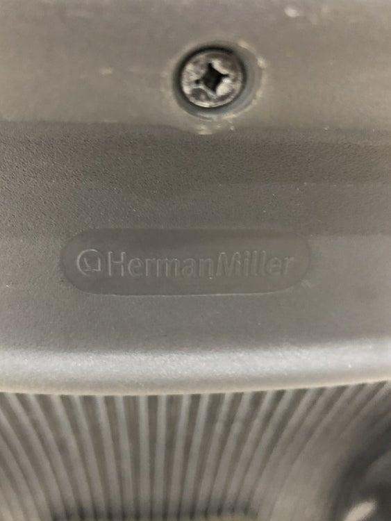 HermanMiller（ハーマンミラー）アーロンチェア 可動肘付アーロンチェア 商品画像12