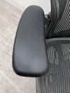 HermanMiller（ハーマンミラー）アーロンチェア 可動肘付アーロンチェア 商品画像14