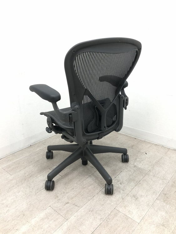 HermanMiller（ハーマンミラー）アーロンチェア 可動肘付アーロンチェア 商品画像15