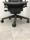 HermanMiller（ハーマンミラー）アーロンチェア 可動肘付アーロンチェア 商品画像19