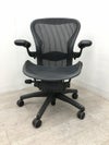 HermanMiller（ハーマンミラー）アーロンチェア 可動肘付アーロンチェア 商品画像2