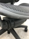 HermanMiller（ハーマンミラー）アーロンチェア 可動肘付アーロンチェア 商品画像10