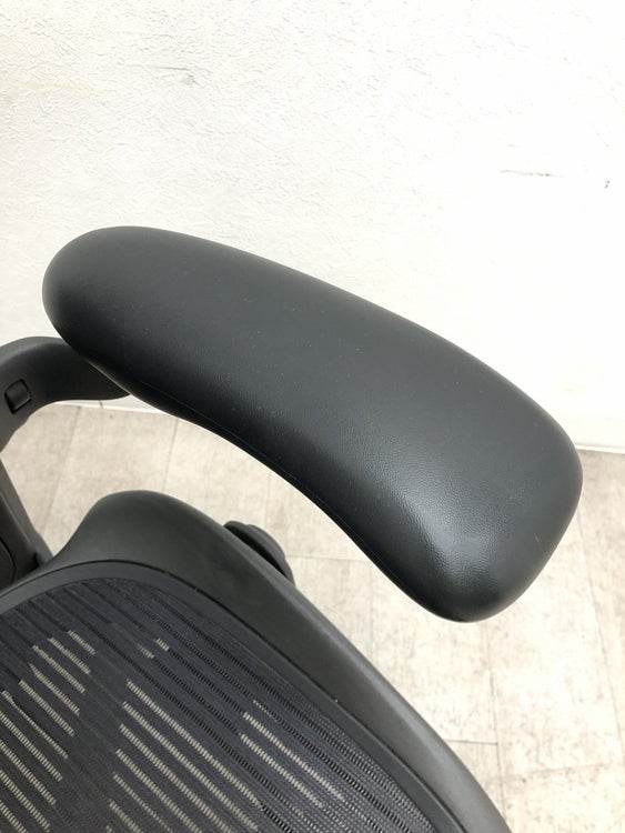 HermanMiller（ハーマンミラー）アーロンチェア 可動肘付アーロンチェア 商品画像11