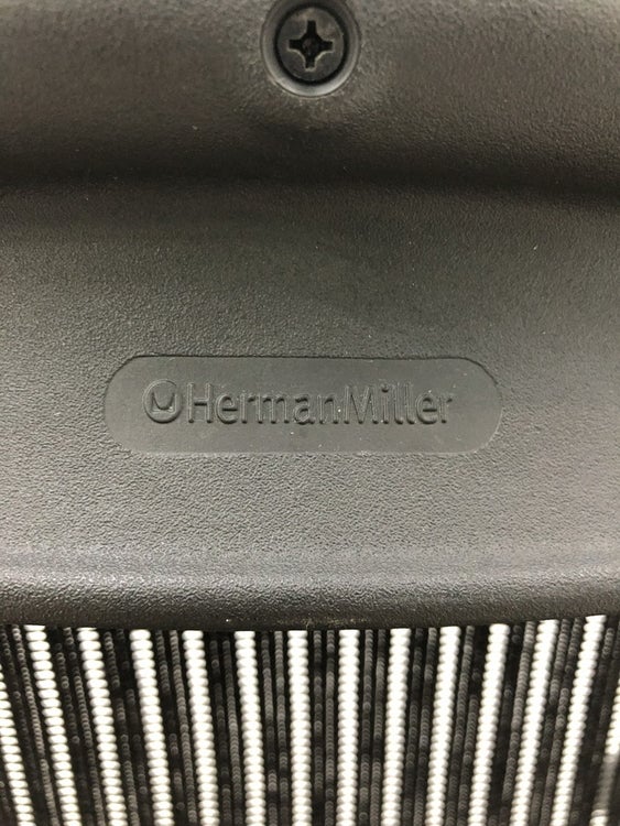 HermanMiller（ハーマンミラー）アーロンチェア 可動肘付アーロンチェア 商品画像19