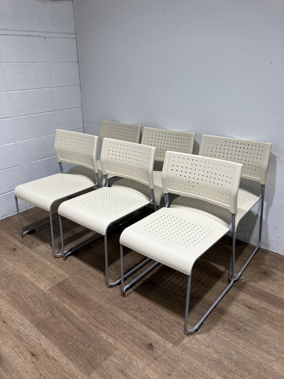 アイリスチトセスタッキングチェア6脚セット 商品画像1