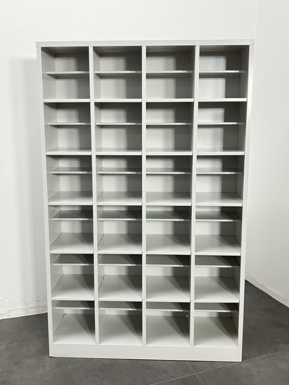 豊国工業SBKシリーズ 24人用シューズロッカー 商品画像3