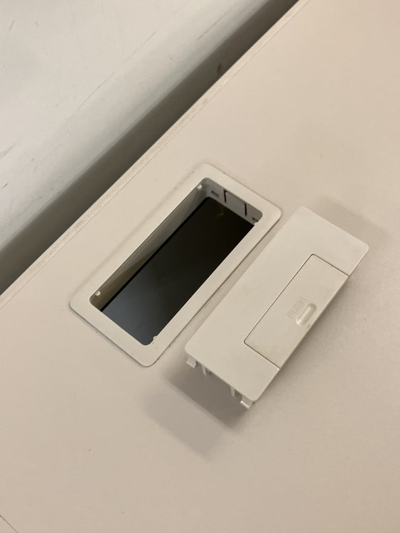 コクヨピクサシリーズ 1200片袖デスク 商品画像5