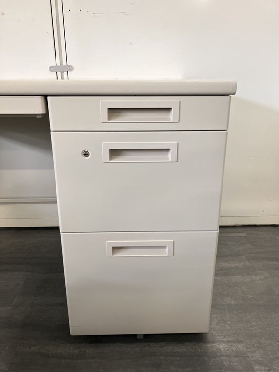 コクヨピクサシリーズ 1200片袖デスク 商品画像8