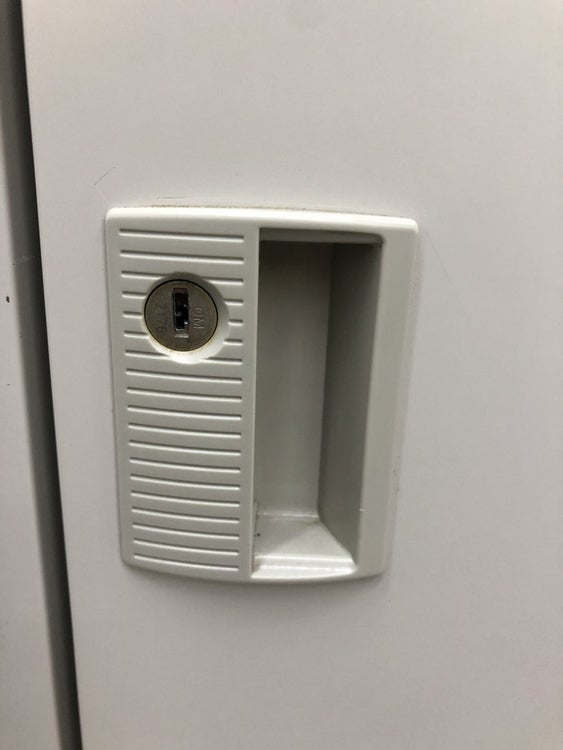 オカムラFZタイプシリーズ 4人用ロッカー 商品画像10