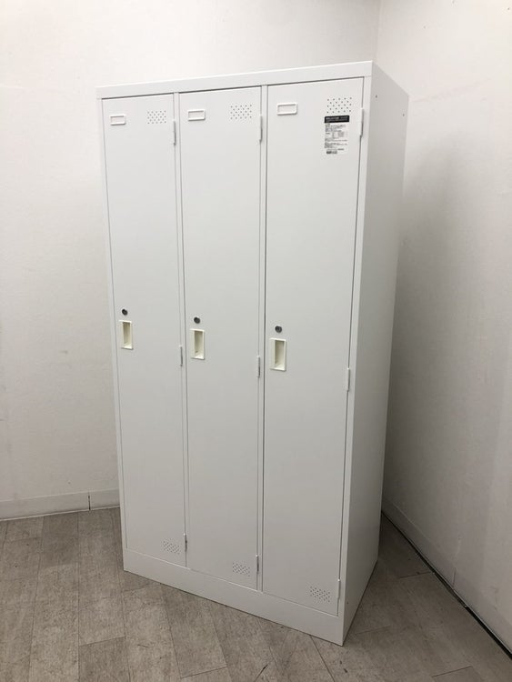 コクヨLKシリーズ　（コクヨ） 3人用ロッカー 商品画像1