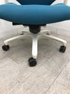 イトーキf(エフチェア)シリーズ 可動肘付エフチェア 商品画像5