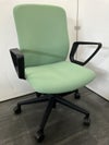 ウチダ（内田洋行）KRENE（クレネ）チェア 固定肘付クレネチェア 商品画像1