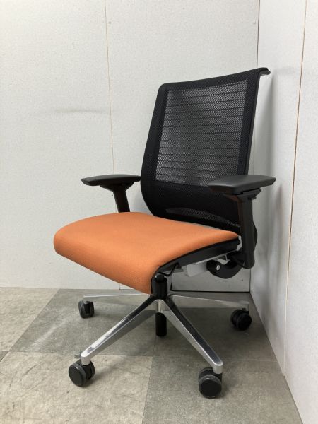 イトーキ 固定肘付コセールチェア KE-950GS-T1T1C2 | 無限堂ネットショップ