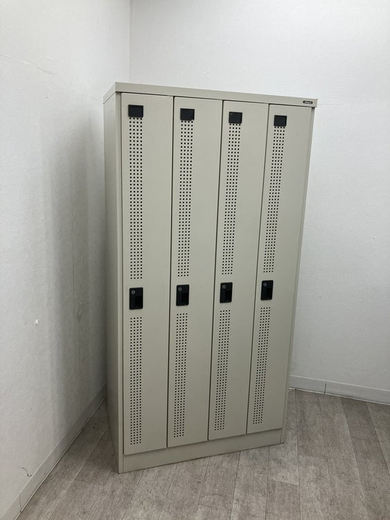 イトーキ4人用ロッカー 商品画像1