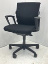 オカムラESCUDO(エスクード)チェア 肘付エスクードチェア 商品画像1