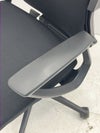 オカムラESCUDO(エスクード)チェア 肘付エスクードチェア 商品画像7