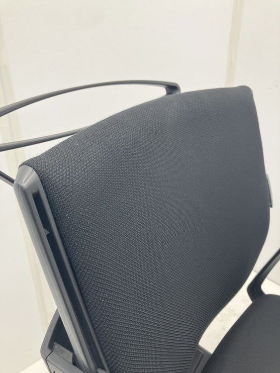 オカムラESCUDO(エスクード)チェア 肘付エスクードチェア 商品画像13