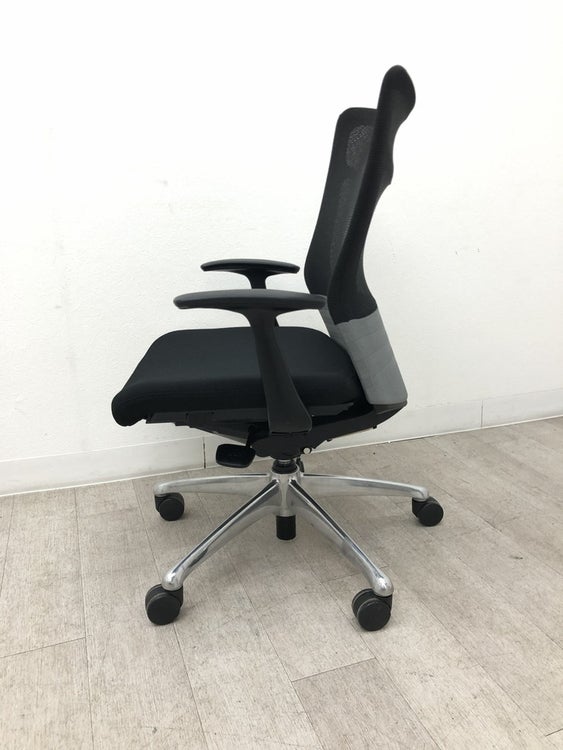 オカムラfeego(フィーゴ)チェア 固定肘付フィーゴメッシュチェア 商品画像3