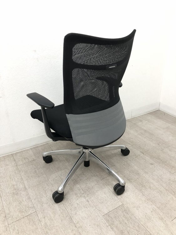 オカムラfeego(フィーゴ)チェア 固定肘付フィーゴメッシュチェア 商品画像10