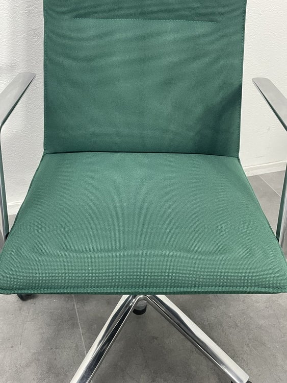 Wilkhahn（ウィルクハーン）Solaシリーズ 固定肘付Solaエグゼクティブチェア 商品画像5