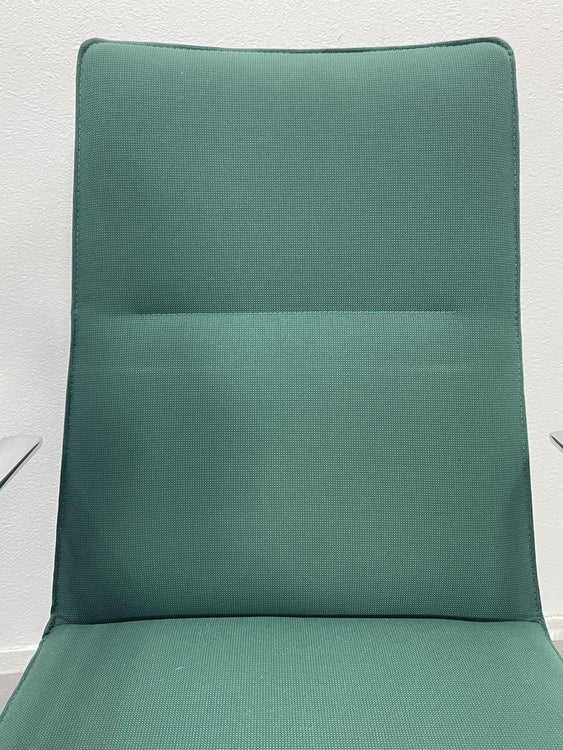 Wilkhahn（ウィルクハーン）Solaシリーズ 固定肘付Solaエグゼクティブチェア 商品画像5