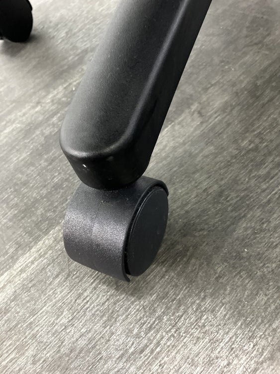 イトーキtorteR(トルテR)チェア 可動肘付トルテRチェア 商品画像9