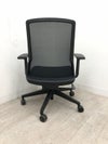井上金庫可動肘付STMチェア 商品画像4