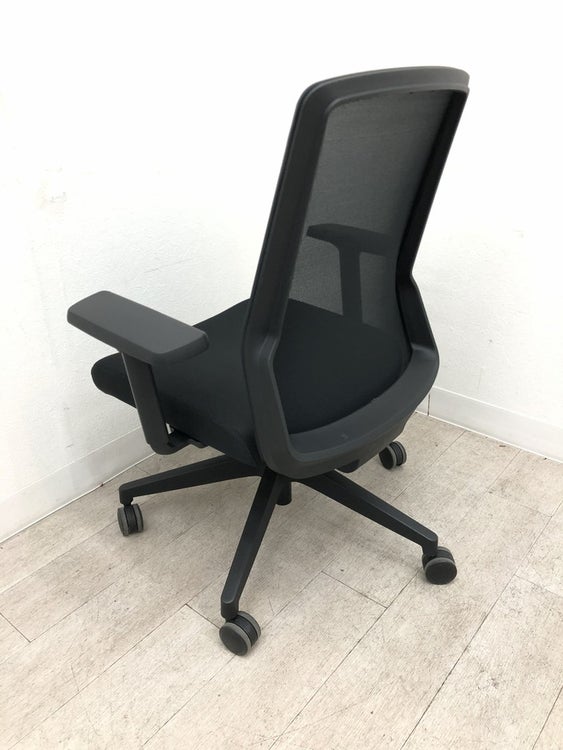 井上金庫可動肘付STMチェア 商品画像10