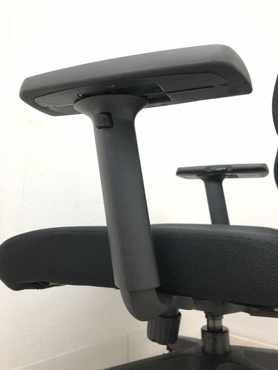 井上金庫可動肘付STMチェア 商品画像11