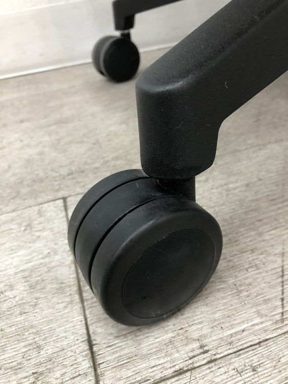 井上金庫可動肘付STMチェア 商品画像14