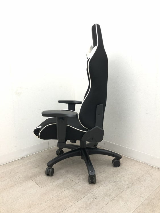 Wolf（ウルフ）シリーズ 可動肘付ゲーミングチェア 商品画像3