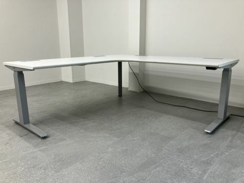 オカムラSwift(スイフト)シリーズ 電動昇降式1750L型デスク 商品画像6