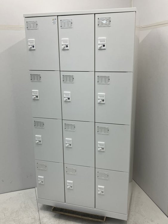イトーキクローレシリーズ 12人用ロッカー 商品画像1