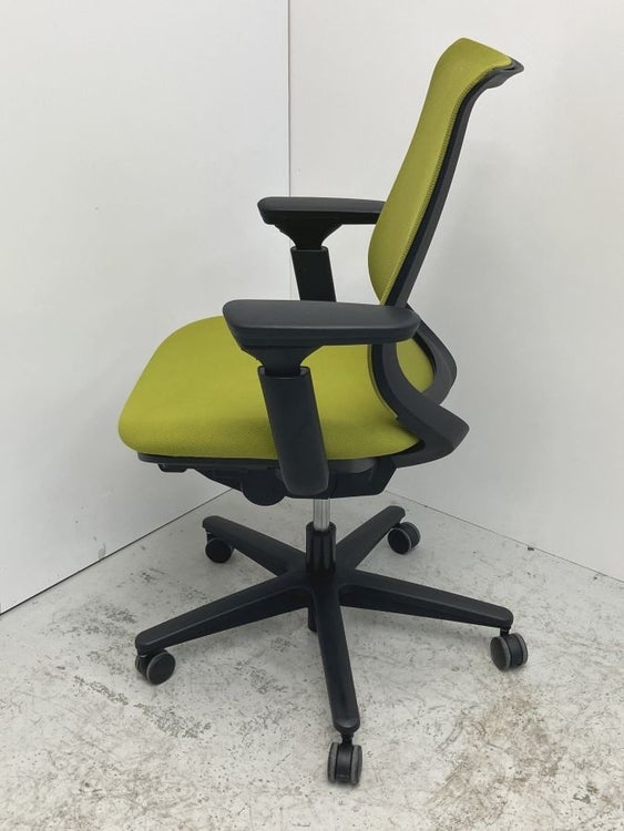 コクヨミトラチェア 可動肘付ミトラチェア 商品画像4