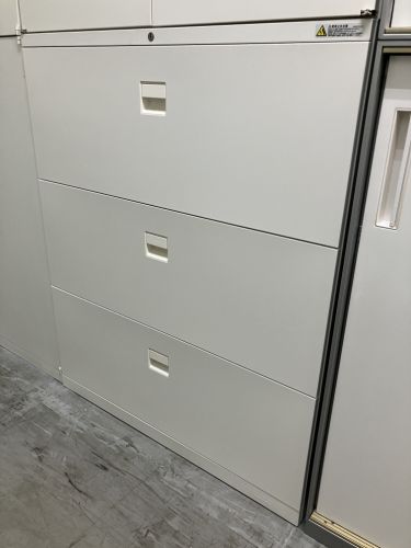 オカムラSAデュオラインシリーズ 3段ラテラル・両開き上下書庫 商品画像3